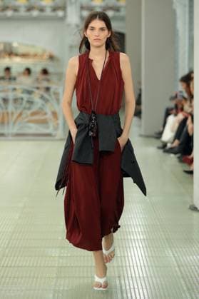 PFW - Times Runway A model walks the runway during the Times Womenswear Spring Summer 2026 show as part of Paris Fashion Week on October 02, 2025 in Paris, France. Photo by Alain-Gil Gonzalez ABACAPRESS.COM Paris France  Copyright: xGonzalezxAlain-Gil ABACAx