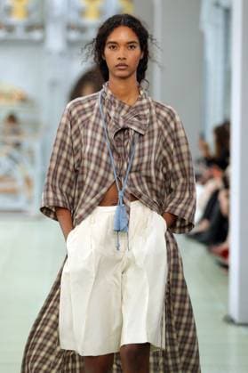 PFW - Times Runway A model walks the runway during the Times Womenswear Spring Summer 2026 show as part of Paris Fashion Week on October 02, 2025 in Paris, France. Photo by Alain-Gil Gonzalez ABACAPRESS.COM Paris France  Copyright: xGonzalezxAlain-Gil ABACAx