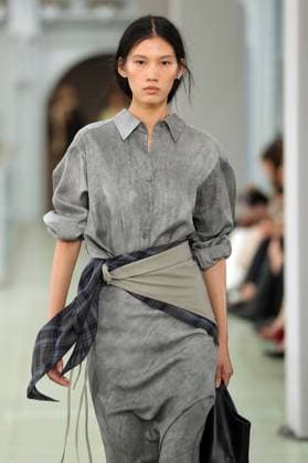 PFW - Times Runway A model walks the runway during the Times Womenswear Spring Summer 2026 show as part of Paris Fashion Week on October 02, 2025 in Paris, France. Photo by Alain-Gil Gonzalez ABACAPRESS.COM Paris France  Copyright: xGonzalezxAlain-Gil ABACAx