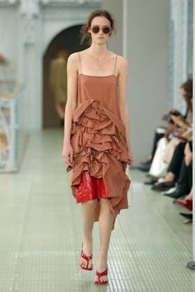 PFW - Times Runway A model walks the runway during the Times Womenswear Spring Summer 2026 show as part of Paris Fashion Week on October 02, 2025 in Paris, France. Photo by Alain-Gil Gonzalez ABACAPRESS.COM Paris France  Copyright: xGonzalezxAlain-Gil ABACAx