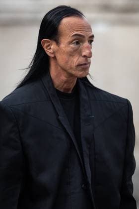 Rick Owens au défilé Rick Owens Collection Femme Prêt à Porter Printemps Eté 2026 lors de la Fashion Week de Paris, le 2 octobre 2025 Julien Sarkissian Bestimage Celebrities at Rick Owens Women Ready to Wear Spring Summer 2026 Collection fashion show, during Paris Fashion Week on october 2nd 2025 Paris France  Copyright: xJulienxSarkissianx xBestimagexJulienxSarkissianx xBestimagex