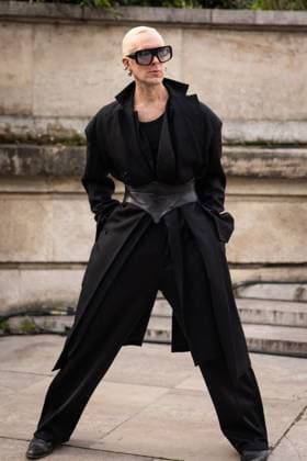 Guest at Rick Owens Women Ready to Wear Spring Summer 2026 Collection fashion show, during Paris Fashion Week on october 2nd 2025 Julien Sarkissian Bestimage Celebrities at Rick Owens Women Ready to Wear Spring Summer 2026 Collection fashion show, during Paris Fashion Week on october 2nd 2025 Paris France  Copyright: xJulienxSarkissianx xBestimagexJulienxSarkissianx xBestimagex