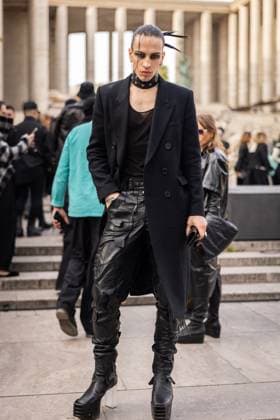 Guest at Rick Owens Women Ready to Wear Spring Summer 2026 Collection fashion show, during Paris Fashion Week on october 2nd 2025 Julien Sarkissian Bestimage Celebrities at Rick Owens Women Ready to Wear Spring Summer 2026 Collection fashion show, during Paris Fashion Week on october 2nd 2025 Paris France  Copyright: xJulienxSarkissianx xBestimagexJulienxSarkissianx xBestimagex