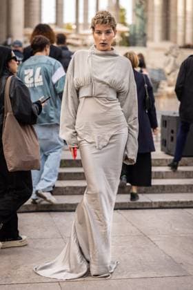 Guest at Rick Owens Women Ready to Wear Spring Summer 2026 Collection fashion show, during Paris Fashion Week on october 2nd 2025 Julien Sarkissian Bestimage Celebrities at Rick Owens Women Ready to Wear Spring Summer 2026 Collection fashion show, during Paris Fashion Week on october 2nd 2025 Paris France  Copyright: xJulienxSarkissianx xBestimagexJulienxSarkissianx xBestimagex