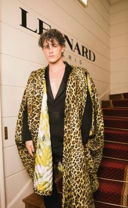 Raphael Say Celebrities at Leonard Women Ready to Wear Spring Summer 2026 Collection fashion show, during Paris Fashion Week on october 3rd 2025 Sam Delpech Bestimage Celebrities at Leonard Women Ready to Wear Spring Summer 2026 Collection fashion show, during Paris Fashion Week on october 3rd 2025 Paris France  Copyright: xSamxDelpechx xBestimagexSamxDelpechx xBestimagex
