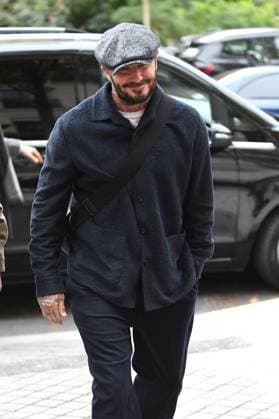 David Beckham returns to La Réserve Hotel during Paris Fashion Week on October 2, 2025 David Beckham returns to La Réserve Hotel during Paris Fashion Week on October 2, 2025 Paris France  Copyright: xAgence BestimagexAgence Bestimagex