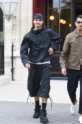PFW - Romeo Beckham Leaves His Hotel Romeo Beckham leaves his hotel in Paris, France on October 3, 2025, during Paris Fashion Week. Photo by Florian Poitout ABACAPRESS.COM Paris France  Copyright: xPoitoutxFlorian ABACAx