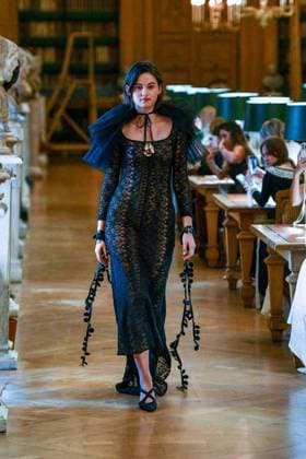 PFW - Wild Rose & Sparrow A model poses on the runway during Wild Rose & Sparrow SS26 PFW Runway Show, Nuit Au Ballet as part of Paris Fashion Week on October 2, 2025 in Paris, France. Photo by Shootpix ABACAPRESS.COM Paris France  Copyright: xShootpix ABACAx