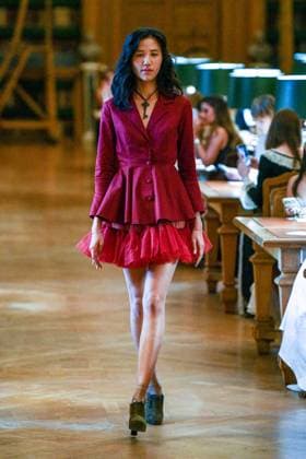 PFW - Wild Rose & Sparrow A model poses on the runway during Wild Rose & Sparrow SS26 PFW Runway Show, Nuit Au Ballet as part of Paris Fashion Week on October 2, 2025 in Paris, France. Photo by Shootpix ABACAPRESS.COM Paris France  Copyright: xShootpix ABACAx