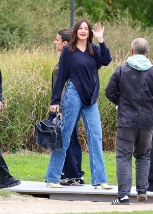 Liv Tyler aux arrivals du défilé Loewe Collection Femme Prêt à Porter Printemps Eté 2026 lors de la Fashion Week de Paris PFW , à la Cité Universitaire de Paris, France, le 3 octobre 2025 Denis Guignebourg Bestimage Arrivals Loewe fashion show as part of Spring Summer 2026 Paris Fashion Week on October 03, 2025 in Paris, France Paris France  Copyright: xDenisxGuignebourgx xBestimagexDenisxGuignebourgx xBestimagex