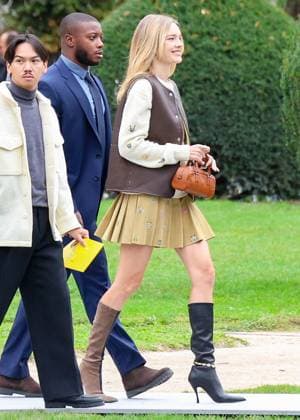 Natalia Vodianova at the arrivals of the Loewe Collection Femme Prêt à Porter Printemps Eté 2026 show during Paris Fashion Week PFW , at Cité Universitaire in Paris, France, October 03, 2025 Denis Guignebourg Bestimage Arrivals Loewe fashion show as part of Spring Summer 2026 Paris Fashion Week on October 03, 2025 in Paris, France Paris France  Copyright: xDenisxGuignebourgx xBestimagexDenisxGuignebourgx xBestimagex