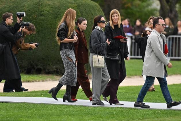 PFW Loewe Outside Arrivals Chloe Malle arriving at Loewe show during Paris Fashion Week in Paris, France on October 3, 2025. Photo by Julien Reynaud APS-Medias ABACAPRESS.COM Paris France  Copyright: xReynaudxJulien APS-Medias ABACAx
