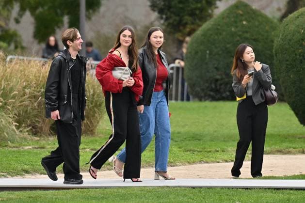 PFW Loewe Outside Arrivals Raffey Cassidy arriving at Loewe show during Paris Fashion Week in Paris, France on October 3, 2025. Photo by Julien Reynaud APS-Medias ABACAPRESS.COM Paris France  Copyright: xReynaudxJulien APS-Medias ABACAx
