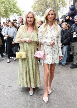 Kathy Hilton and daughter Nicky Hilton Rothschild at the arrivals of the Giambattista Valli Womens Ready to Wear Spring Summer 2026 Paris Fashion Week PFW show, at Giambattista Valli, in Paris, France, October 03, 2025 Denis Guignebourg Bestimage Arrivals Giambattista Valli fashion show as part of Spring Summer 2026 Paris Fashion Week on October 03, 2025 in Paris, France Paris France  Copyright: xDenisxGuignebourgx xBestimagexDenisxGuignebourgx xBestimagex