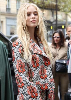Loreto Peralta at the arrivals of the Giambattista Valli Womens Ready to Wear Spring Summer 2026 Paris Fashion Week PFW show, at Giambattista Valli, in Paris, France, October 03, 2025 Denis Guignebourg Bestimage Arrivals Giambattista Valli fashion show as part of Spring Summer 2026 Paris Fashion Week on October 03, 2025 in Paris, France Paris France  Copyright: xDenisxGuignebourgx xBestimagexDenisxGuignebourgx xBestimagex