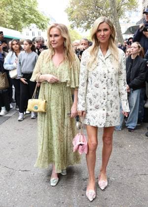Kathy Hilton and daughter Nicky Hilton Rothschild at the arrivals of the Giambattista Valli Womens Ready to Wear Spring Summer 2026 Paris Fashion Week PFW show, at Giambattista Valli, in Paris, France, October 03, 2025 Denis Guignebourg Bestimage Arrivals Giambattista Valli fashion show as part of Spring Summer 2026 Paris Fashion Week on October 03, 2025 in Paris, France Paris France  Copyright: xDenisxGuignebourgx xBestimagexDenisxGuignebourgx xBestimagex