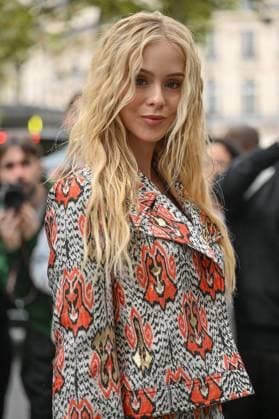 PFW Giambattista Valli Outside Arrivals Loreto Peralta arriving at Giambattista Valli show during Paris Fashion Week in Paris, France on October 3, 2025. Photo by Julien Reynaud APS-Medias ABACAPRESS.COM Paris France  Copyright: xReynaudxJulien APS-Medias ABACAx