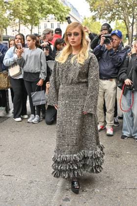 PFW Giambattista Valli Outside Arrivals Guest arriving at Giambattista Valli show during Paris Fashion Week in Paris, France on October 3, 2025. Photo by Julien Reynaud APS-Medias ABACAPRESS.COM Paris France  Copyright: xReynaudxJulien APS-Medias ABACAx