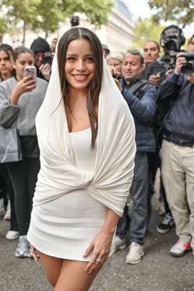 PFW Giambattista Valli Outside Arrivals Emilia Mernes arriving at Giambattista Valli show during Paris Fashion Week in Paris, France on October 3, 2025. Photo by Julien Reynaud APS-Medias ABACAPRESS.COM Paris France  Copyright: xReynaudxJulien APS-Medias ABACAx
