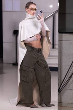 Ginevra Mavilla au Front Row du défilé Vaillant Collection Femme Prêt à Porter Printemps Eté 2026 lors de la Fashion Week de Paris PFW , à lOpera Bastille de Paris, France, le 3 octobre 2025 Julien Sarkissian Bestimage Front Row Vaillant fashion show as part of Spring Summer 2026 Paris Fashion Week on October 03, 2025 in Paris, France Paris France  Copyright: xJulienxSarkissianx xBestimagexJulienxSarkissianx xBestimagex
