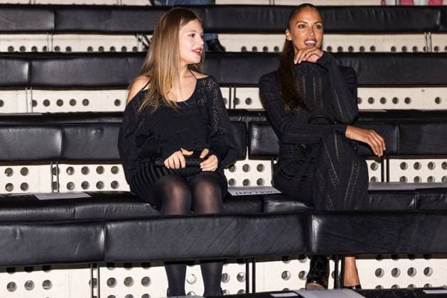 Noémie Lenoir au Front Row du défilé Vaillant Collection Femme Prêt à Porter Printemps Eté 2026 lors de la Fashion Week de Paris PFW , à lOpera Bastille de Paris, France, le 3 octobre 2025 Julien Sarkissian Bestimage Front Row Vaillant fashion show as part of Spring Summer 2026 Paris Fashion Week on October 03, 2025 in Paris, France Paris France  Copyright: xJulienxSarkissianx xBestimagexJulienxSarkissianx xBestimagex