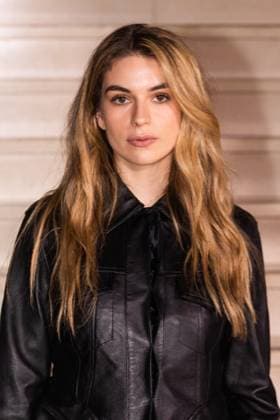 Adèle Castillon au Front Row du défilé Vaillant Collection Femme Prêt à Porter Printemps Eté 2026 lors de la Fashion Week de Paris PFW , à lOpera Bastille de Paris, France, le 3 octobre 2025 Julien Sarkissian Bestimage Front Row Vaillant fashion show as part of Spring Summer 2026 Paris Fashion Week on October 03, 2025 in Paris, France Paris France  Copyright: xJulienxSarkissianx xBestimagexJulienxSarkissianx xBestimagex