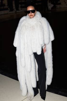 Carla Ginola au Front Row du défilé Vaillant Collection Femme Prêt à Porter Printemps Eté 2026 lors de la Fashion Week de Paris PFW , à lOpera Bastille de Paris, France, le 3 octobre 2025 Julien Sarkissian Bestimage Front Row Vaillant fashion show as part of Spring Summer 2026 Paris Fashion Week on October 03, 2025 in Paris, France Paris France  Copyright: xJulienxSarkissianx xBestimagexJulienxSarkissianx xBestimagex