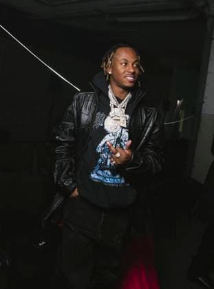 Rich the Kid at the Front Row of the VETEMENTS Collection Femme Prêt à Porter Printemps Eté 2026 fashion show at Paris Fashion Week PFW , 22 Avenue des Champs Élysées in Paris, France, October 03, 2025 Sam Delpech Bestimage Front Row VETEMENTS fashion show as part of Spring Summer 2026 Paris Fashion Week on October 03, 2025 in Paris, France Paris France  Copyright: xSamxDelpechx xBestimagexSamxDelpechx xBestimagex
