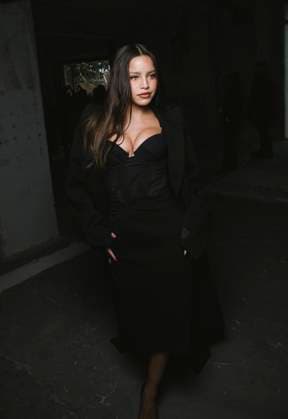 Emilia Mernes at the Front Row of the VETEMENTS Womens Collection Prêt à Porter Printemps Eté 2026 show at Paris Fashion Week PFW , 22 Avenue des Champs Élysées in Paris, France, October 03, 2025 Sam Delpech Bestimage Front Row VETEMENTS fashion show as part of Spring Summer 2026 Paris Fashion Week on October 03, 2025 in Paris, France Paris France  Copyright: xSamxDelpechx xBestimagexSamxDelpechx xBestimagex