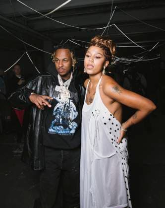 Rich the Kid et Tokischaé au Front Row du défilé VETEMENTS Collection Femme Prêt à Porter Printemps Eté 2026 lors de la Fashion Week de Paris PFW , au 22 Avenue des Champs Élysées à Paris, France, le 3 octobre 2025 Sam Delpech Bestimage Front Row VETEMENTS fashion show as part of Spring Summer 2026 Paris Fashion Week on October 03, 2025 in Paris France Paris France  Copyright: xSamxDelpechx xBestimagexSamxDelpechx xBestimagex