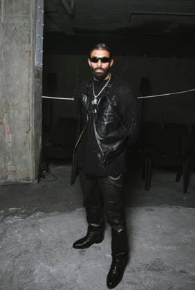 Guest on the Front Row of the VETEMENTS Collection Femme Prêt à Porter Printemps Eté 2026 show at Paris Fashion Week PFW , 22 Avenue des Champs Élysées in Paris, France, October 03, 2025 Sam Delpech Bestimage Front Row VETEMENTS fashion show as part of Spring Summer 2026 Paris Fashion Week on October 03, 2025 in Paris, France Paris France  Copyright: xSamxDelpechx xBestimagexSamxDelpechx xBestimagex