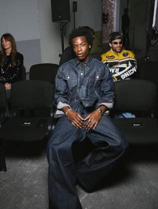 Jolagreen23 au Front Row du défilé VETEMENTS Collection Femme Prêt à Porter Printemps Eté 2026 lors de la Fashion Week de Paris PFW , au 22 Avenue des Champs Élysées à Paris, France, le 3 octobre 2025 Sam Delpech Bestimage Front Row VETEMENTS fashion show as part of Spring Summer 2026 Paris Fashion Week on October 03, 2025 in Paris, France Paris France  Copyright: xSamxDelpechx xBestimagexSamxDelpechx xBestimagex