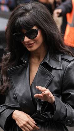 Jameela Jamil à la sortie du défilé Nina Ricci Collection Femme Prêt à Porter Printemps Eté 2026 lors de la Fashion Week de Paris, le 3 octobre 2025 Celebrities at Nina Ricci Women Ready to Wear Spring Summer 2026 Collection fashion show, during Paris Fashion Week, on October 3rd, 2025 Paris France  Copyright: xJulienxSarkissianx xBestimagexJulienxSarkissianx xBestimagex
