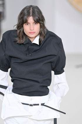 A model walks the runway during the Issey Miyake Ready to Wear Spring Summer 2026 fashion show as part of the Paris Fashion Week on October 3, 2025 in Paris, France Paris France  Copyright: xAgencex xBestimagexAgencex xBestimagex