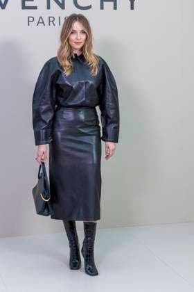 Jodie Comer at the photocall of the Givenchy Collection Femme Prêt à Porter Printemps Eté 2026 fashion show as part of Paris Fashion Week PFW , at Hôtel National des Invalides, in Paris, France, October 03, 2025 Olivier Borde Bestimage Photocall Givenchy fashion show as part of Spring Summer 2026 Paris Fashion Week on October 03, 2025 in Paris, France Paris France  Copyright: xOLIVIERxBORDEx xBESTIMAGExOLIVIERxBORDEx xBESTIMAGEx