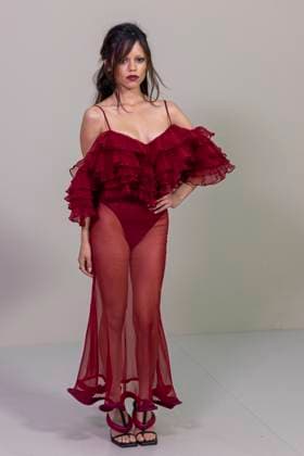 Jenna Ortega at the photocall of the Givenchy Collection Femme Prêt à Porter Printemps Eté 2026 fashion show as part of Paris Fashion Week PFW , at Hôtel National des Invalides, in Paris, France, October 03, 2025 Olivier Borde Bestimage Photocall Givenchy fashion show as part of Spring Summer 2026 Paris Fashion Week on October 03, 2025 in Paris, France Paris France  Copyright: xOLIVIERxBORDEx xBESTIMAGExOLIVIERxBORDEx xBESTIMAGEx