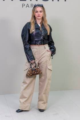 Emma Brooks at the photocall of the Givenchy Collection Femme Prêt à Porter Printemps Eté 2026 fashion show as part of Paris Fashion Week PFW , at the Hôtel National des Invalides, in Paris, France, October 03, 2025 Olivier Borde Bestimage Photocall Givenchy fashion show as part of Spring Summer 2026 Paris Fashion Week on October 03, 2025 in Paris, France Paris France  Copyright: xOLIVIERxBORDEx xBESTIMAGExOLIVIERxBORDEx xBESTIMAGEx
