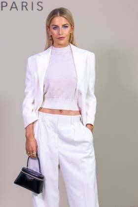 Caroline Caro Daur at the photocall of the Givenchy Collection Femme Prêt à Porter Printemps Eté 2026 fashion show as part of Paris Fashion Week PFW , at Hôtel National des Invalides, in Paris, France, October 03, 2025 Olivier Borde Bestimage Photocall Givenchy fashion show as part of Spring Summer 2026 Paris Fashion Week on October 03, 2025 in Paris, France Paris France  Copyright: xOLIVIERxBORDEx xBESTIMAGExOLIVIERxBORDEx xBESTIMAGEx