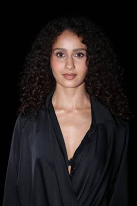 PFW - Vaillant Front Row Oulaya Amamra attends the attends the Vaillant as part of Paris Fashion Week in Paris, France on September 30, 2025. Photo by Jerome Domine ABACAPRESS.COM  Copyright: xDominexJerome ABACAx
