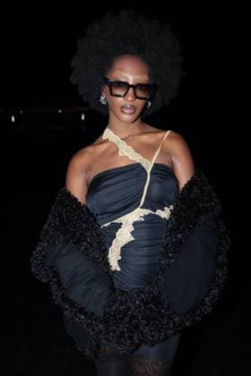 PFW - Vaillant Front Row Ebony attends the attends the Vaillant as part of Paris Fashion Week in Paris, France on September 30, 2025. Photo by Jerome Domine ABACAPRESS.COM  Copyright: xDominexJerome ABACAx