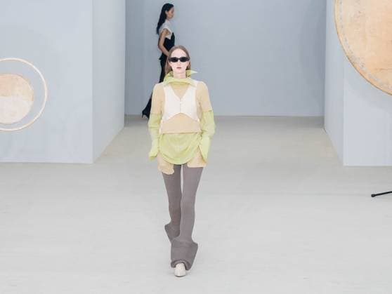 PARIS FASHION WEEK WOMENSWEAR SPRINT SUMMER 26 ISSEY MIYAKE sylvie lefort photography MAXPPP 03 10 2025 @sylvie Lefort Photography MAXPPP 3 10 25 Models present creations from the SPRINT SUMMER 2025 2026 Womenswear collection by ISSEY MIYAKE during the Paris Fashion Week, in Paris, France 3rd October 2025 The presentation of the Womens collections from september 29th to october 7th 25  Copyright: xMAXPPPxsylviexlefortxphotographyx LFR202510030132 LFR202510030132