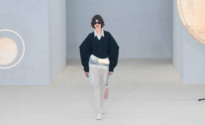 PARIS FASHION WEEK WOMENSWEAR SPRINT SUMMER 26 ISSEY MIYAKE sylvie lefort photography MAXPPP 03 10 2025 @sylvie Lefort Photography MAXPPP 3 10 25 Models present creations from the SPRINT SUMMER 2025 2026 Womenswear collection by ISSEY MIYAKE during the Paris Fashion Week, in Paris, France 3rd October 2025 The presentation of the Womens collections from september 29th to october 7th 25  Copyright: xMAXPPPxsylviexlefortxphotographyx LFR202510030161 LFR202510030161