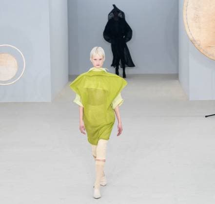 PARIS FASHION WEEK WOMENSWEAR SPRINT SUMMER 26 ISSEY MIYAKE sylvie lefort photography MAXPPP 03 10 2025 @sylvie Lefort Photography MAXPPP 3 10 25 Models present creations from the SPRINT SUMMER 2025 2026 Womenswear collection by ISSEY MIYAKE during the Paris Fashion Week, in Paris, France 3rd October 2025 The presentation of the Womens collections from september 29th to october 7th 25  Copyright: xMAXPPPxsylviexlefortxphotographyx LFR202510030187 LFR202510030187