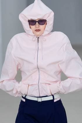 PARIS FASHION WEEK WOMENSWEAR SPRINT SUMMER 26 ISSEY MIYAKE sylvie lefort photography MAXPPP 03 10 2025 @sylvie Lefort Photography MAXPPP 3 10 25 Models present creations from the SPRINT SUMMER 2025 2026 Womenswear collection by ISSEY MIYAKE during the Paris Fashion Week, in Paris, France 3rd October 2025 The presentation of the Womens collections from september 29th to october 7th 25  Copyright: xMAXPPPxsylviexlefortxphotographyx LFR202510030201 LFR202510030201