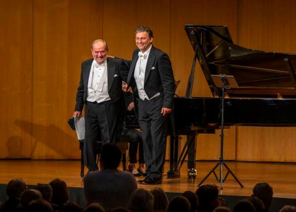 30 09 2025, International Classical Music Festival Festival of Nations 2025, at the Kurhaus Bad Wörishofen Unterallgäu , special concert with star tenor Jonas Kaufmann re recital with his piano partner Helmut Deutsch 30 09 2025, Classical Music Festival Bad Wörishofen 30 09 2025, Classical Music Festival Bad Wörishofen