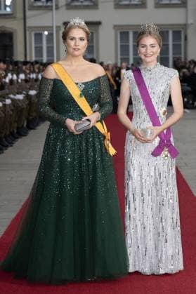 Abdication Ceremony of Luxembourg Grand Duke Henri - Dinner - Luxembourg Princess Elisabeth of Belgium and Princess Catharina-Amalia of the Netherlands attend a Gala dinner at the Grand Ducal Palace during the Abdication of Grand Duke Henri of Luxembourg and Accession to the Throne of His Royal Highness Crown Prince Guillaume on October 03, 2025 in Luxembourg, Luxembourg. Photo by David NIVIERE ABACAPRESS.COM LUXEMBOURG Luxembourg  Copyright: xNivierexDavid ABACAPRESS.COMx