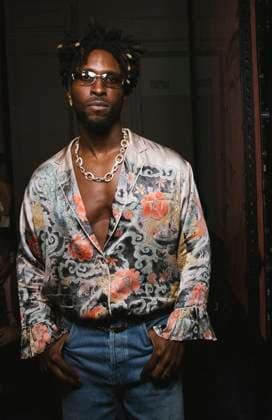 SaintJhn at Messika Fashion Show Ready to Wear Collection Spring Summer 2026 during Paris Fashion Week PFW , October 3, 2026 ? Sam Delpech Bestimage SaintJhn at Messika Fashion Show Ready to Wear Collection Spring Summer 2026 during Paris Fashion Week on 3, October, 2026 Paris France  Copyright: xSamxDelpechx xBestimagexSamxDelpechx xBestimagex