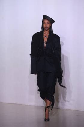 PFW - Vaillant Runway A model walks during the Vaillant show as part of Paris Fashion Week in Paris, France on October 03, 2025. Photo by Jerome Domine ABACAPRESS.COM  Copyright: xDominexJerome ABACAx