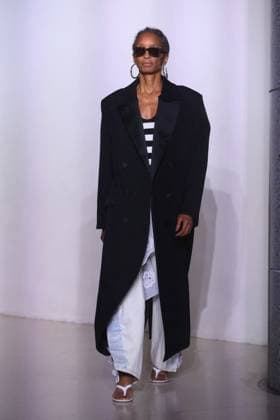 PFW - Vaillant Runway A model walks during the Vaillant show as part of Paris Fashion Week in Paris, France on October 03, 2025. Photo by Jerome Domine ABACAPRESS.COM  Copyright: xDominexJerome ABACAx