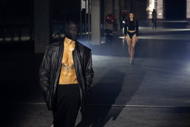Vetements Womenswear Runway - PFW A mannequin model walks during the Vetements Womenswear Spring Summer 2026 show as part of Paris Fashion Week (PFW) on October 3, 2025 in Paris, France. Photo by Alexis Jumeau ABACAPRESS.COM Paris France  Copyright: xJumeauxAlexis ABACAx